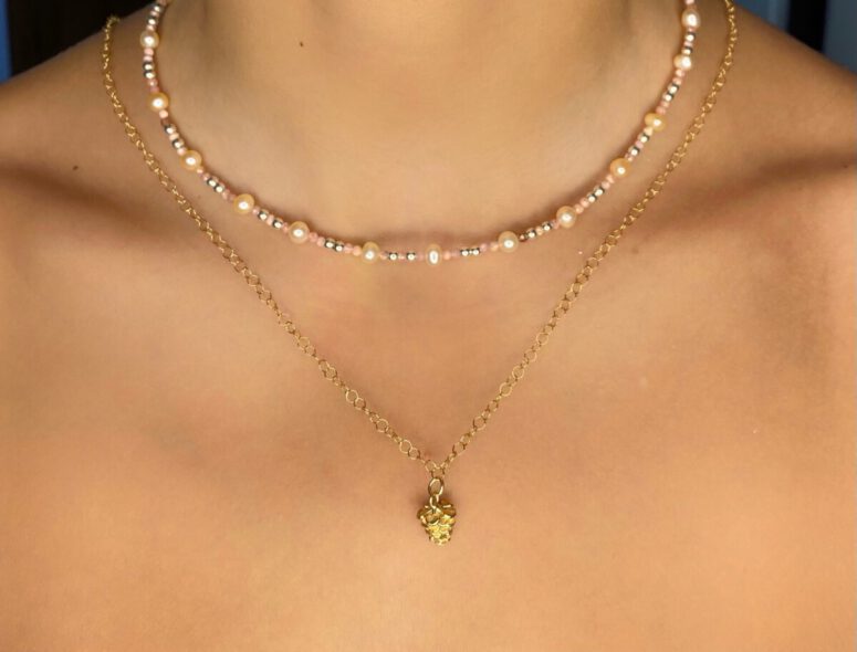CHARLOTTE PENDANT LOOP CHAIN - Image 4